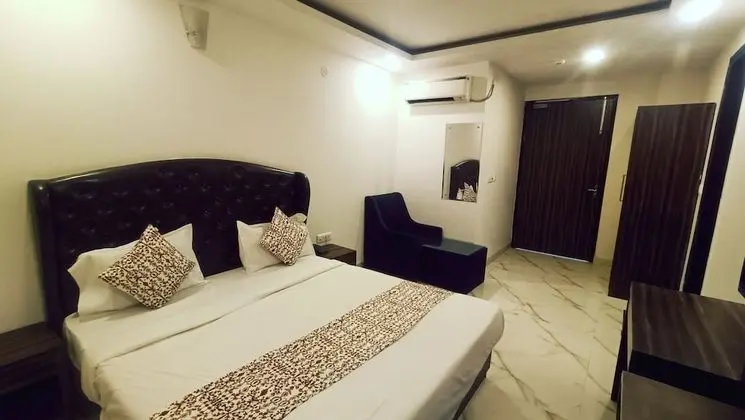 Standard Tek Büyük Yataklı Oda