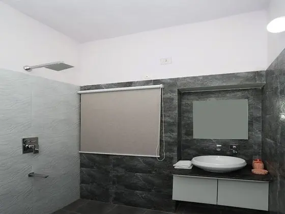 Tek Büyük veya İki Ayrı Yataklı Oda