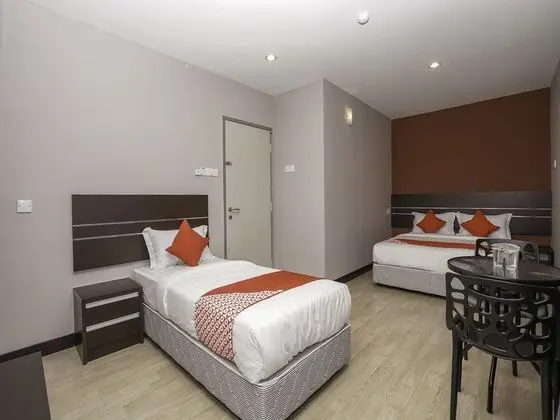 Deluxe Üç Kişilik Oda, Birden Çok Yatak
