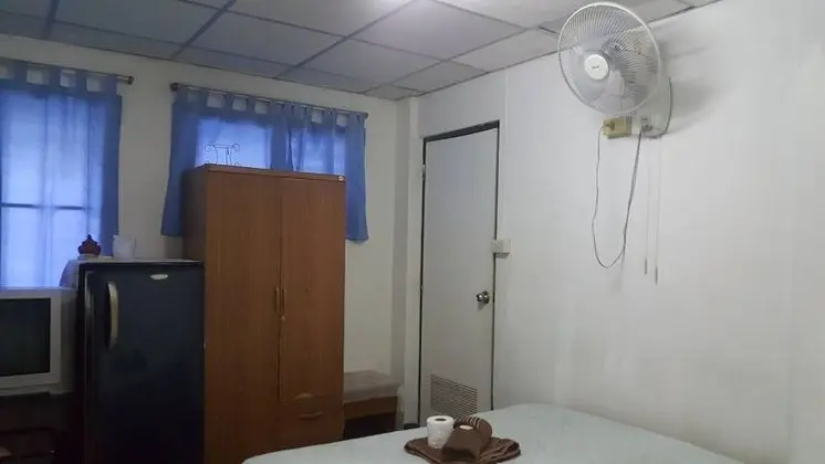 Standard Tek Büyük Yataklı Oda