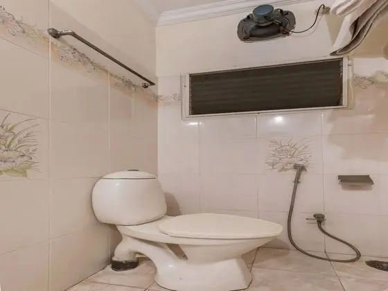 Tek Büyük Yataklı Oda, 1 Tek Kişilik Yatak