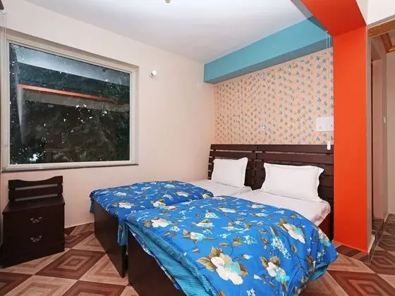 Tek Büyük veya İki Ayrı Yataklı Oda