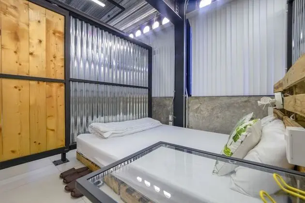 Ortak Ranzalı Oda, 1 Çift Kişilik Yatak