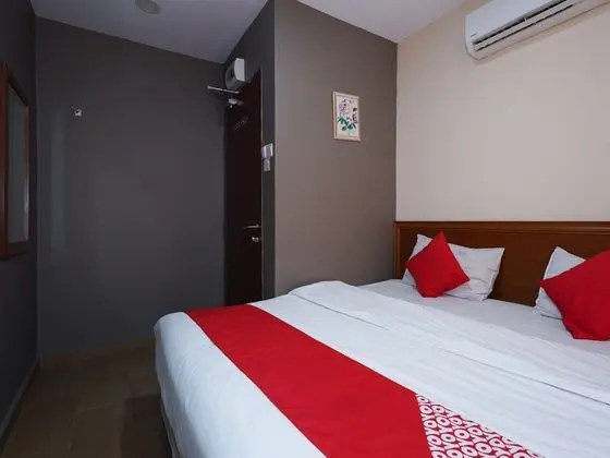 Oda Deluxe King Bed