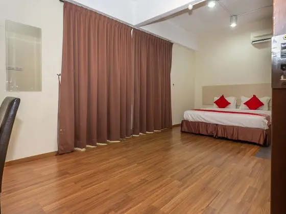 Oda Deluxe King Bed