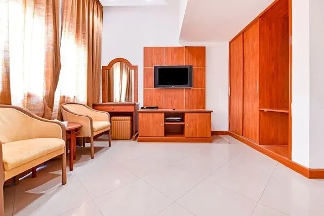 Deluxe King Room