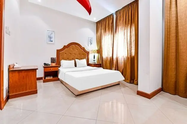 Deluxe King Room