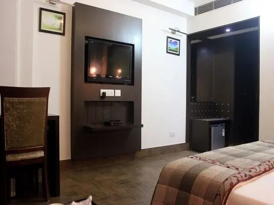 Standard Tek Büyük veya İki Ayrı Yataklı Oda, Özel Banyo