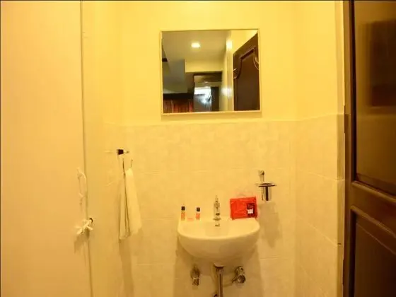Standard Tek Büyük veya İki Ayrı Yataklı Oda, Özel Banyo