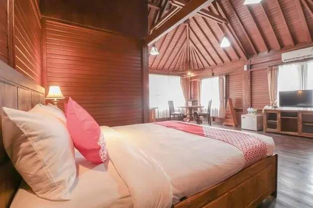 Deluxe Tek Büyük Yataklı Oda
