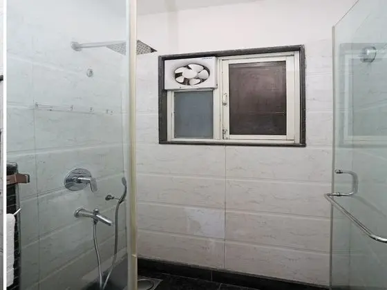 Standard Tek Büyük veya İki Ayrı Yataklı Oda, Özel Banyo