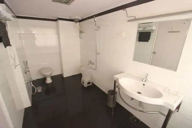 Standard Tek Büyük veya İki Ayrı Yataklı Oda, 1 Çift Kişilik Yatak, Özel Banyo