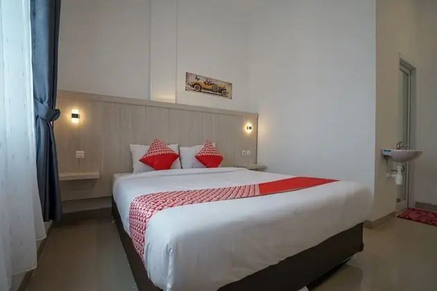 Standard Tek Büyük Yataklı Oda