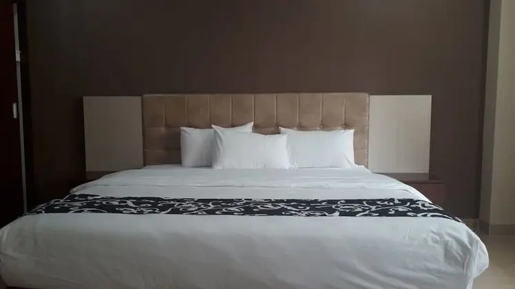 Deluxe Tek Büyük Yataklı Oda