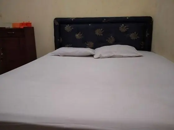 Economy Tek Büyük Yataklı Oda