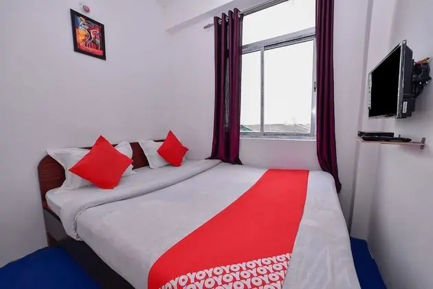 Tek Büyük Yataklı Oda, 1 Tek Kişilik Yatak