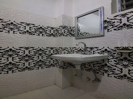Tek Büyük Yataklı Oda, 1 Tek Kişilik Yatak