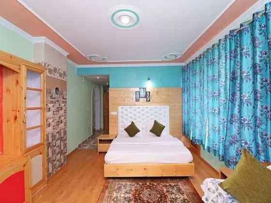 Tek Büyük veya İki Ayrı Yataklı Oda