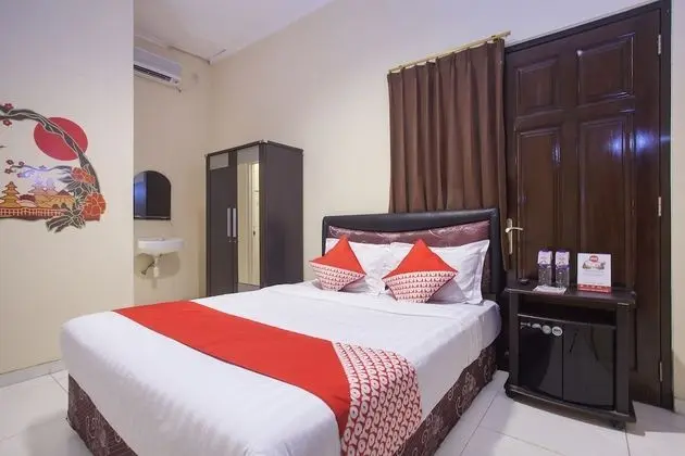 Standard Tek Büyük Yataklı Oda