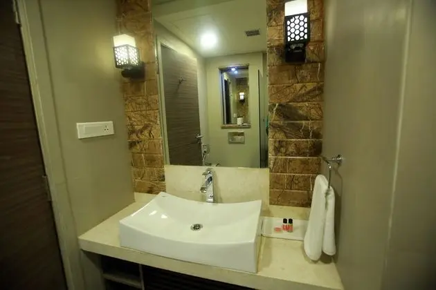 Standard Tek Büyük veya İki Ayrı Yataklı Oda, 1 Çift Kişilik Yatak, Özel Banyo