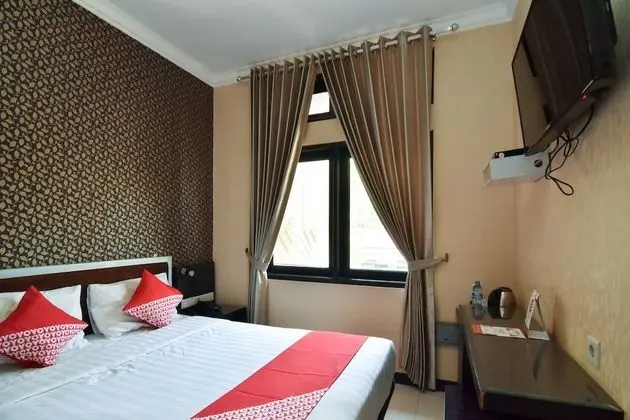 Deluxe Tek Büyük Yataklı Oda