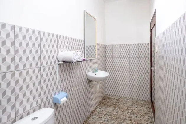 Standard Tek Büyük Yataklı Oda
