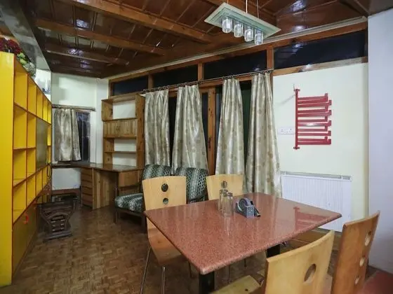 Tek Büyük veya İki Ayrı Yataklı Oda