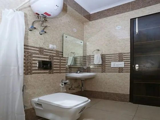 Standard Tek Büyük Yataklı Oda