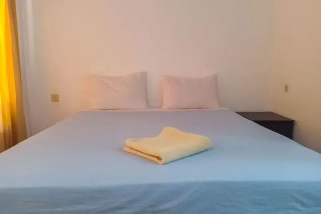 Basic Tek Büyük Yataklı Oda