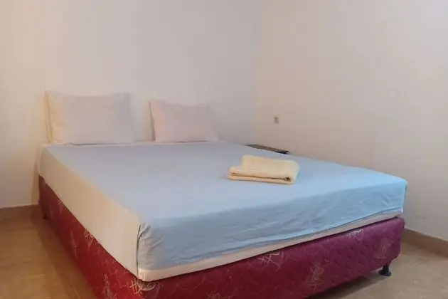 Basic Tek Büyük Yataklı Oda