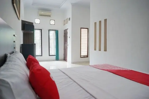 Standard Tek Büyük Yataklı Oda