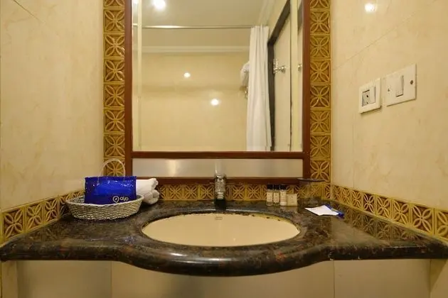 Standard Tek Büyük veya İki Ayrı Yataklı Oda, 1 Çift Kişilik Yatak, Özel Banyo