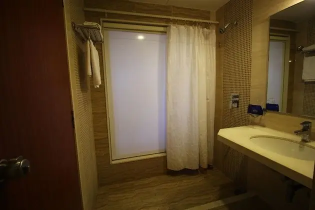 Standard Tek Büyük veya İki Ayrı Yataklı Oda, 1 Çift Kişilik Yatak, Özel Banyo