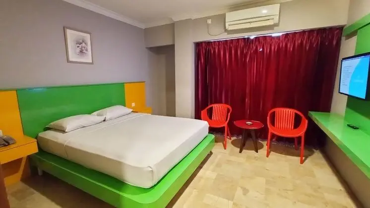 Deluxe Tek Büyük Yataklı Oda