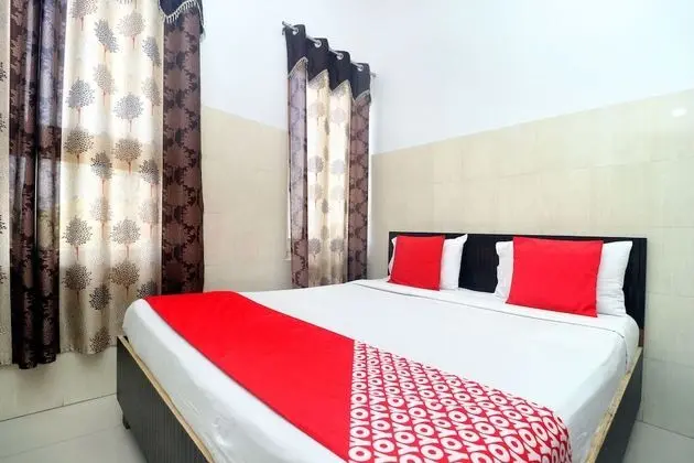 Tek Büyük Yataklı Oda, 2 Tek Kişilik Yatak