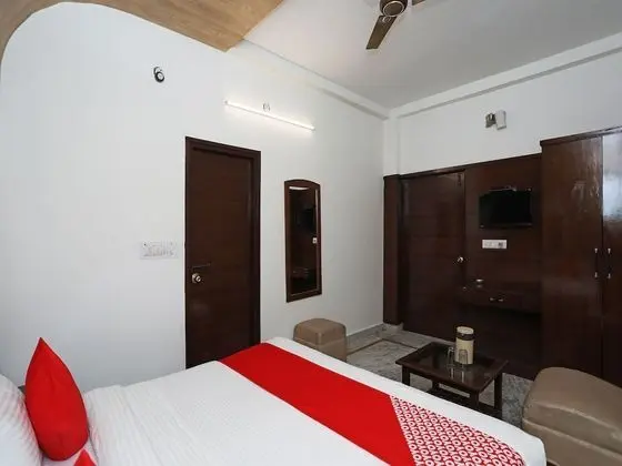 Tek Büyük Yataklı Oda, 1 Çift Kişilik Yatak