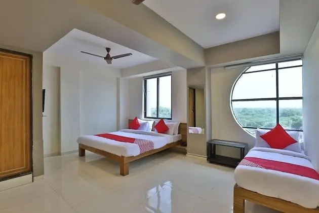 Tek Büyük Yataklı Oda, 1 Çift Kişilik Yatak