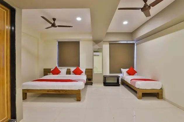 Tek Büyük Yataklı Oda, 1 Çift Kişilik Yatak