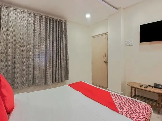 Basic Tek Büyük Yataklı Oda