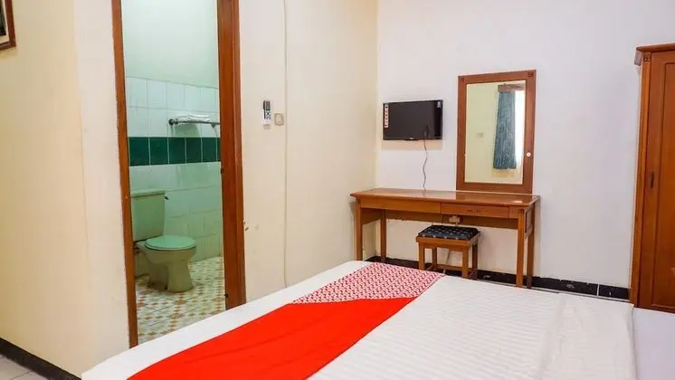 Standard Tek Büyük Yataklı Oda