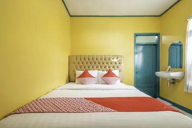 Standard Tek Büyük Yataklı Oda