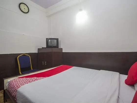 Tek Kişilik Oda, 1 Büyük (Queen) Boy Yatak
