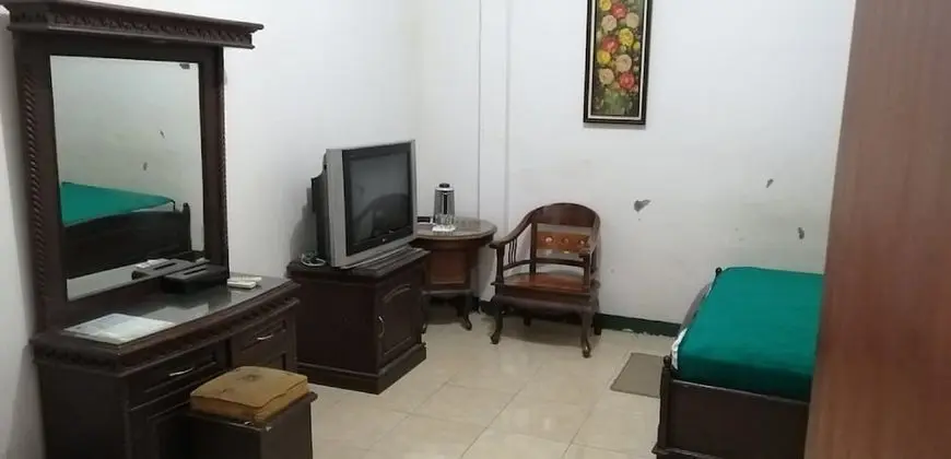 Standard Tek Büyük Yataklı Oda