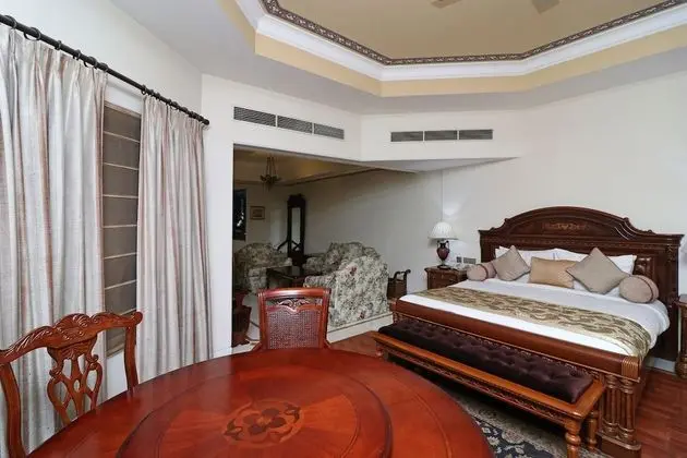 Deluxe Tek Büyük veya İki Ayrı Yataklı Oda