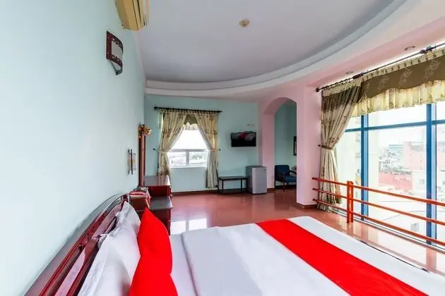 Deluxe Tek Büyük Yataklı Oda