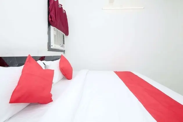 Basic Tek Büyük Yataklı Oda
