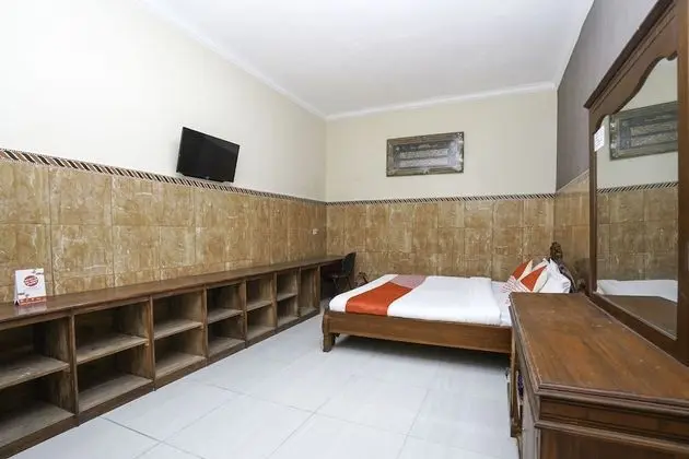 Standard Tek Büyük Yataklı Oda