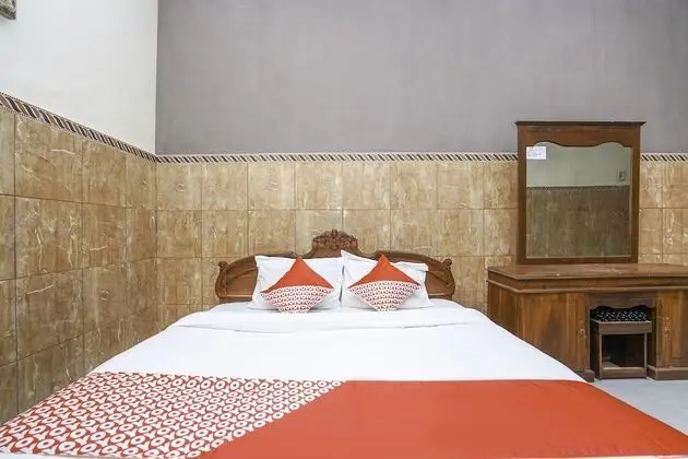 Standard Tek Büyük Yataklı Oda