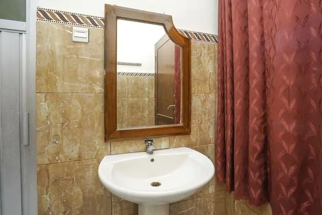 Standard Tek Büyük Yataklı Oda