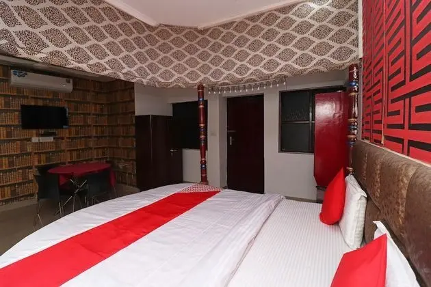Tek Büyük veya İki Ayrı Yataklı Oda